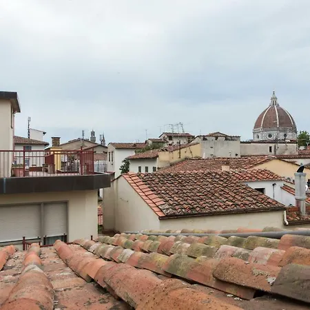 14 Via Nuova De' Caccini Apartment