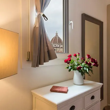 14 Via Nuova De' Caccini Florence